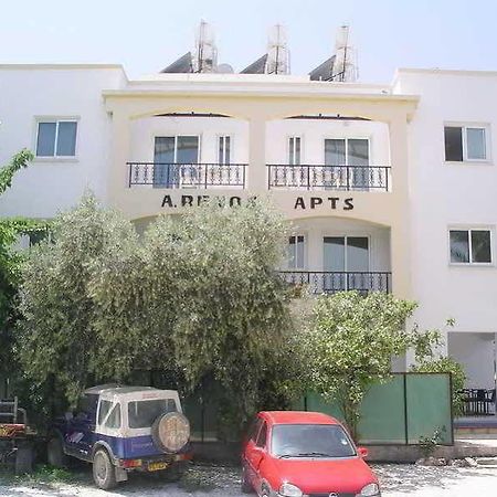 Renos Hotel Apts Polis 外观 照片