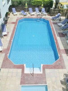 Renos Hotel Apts Polis 外观 照片